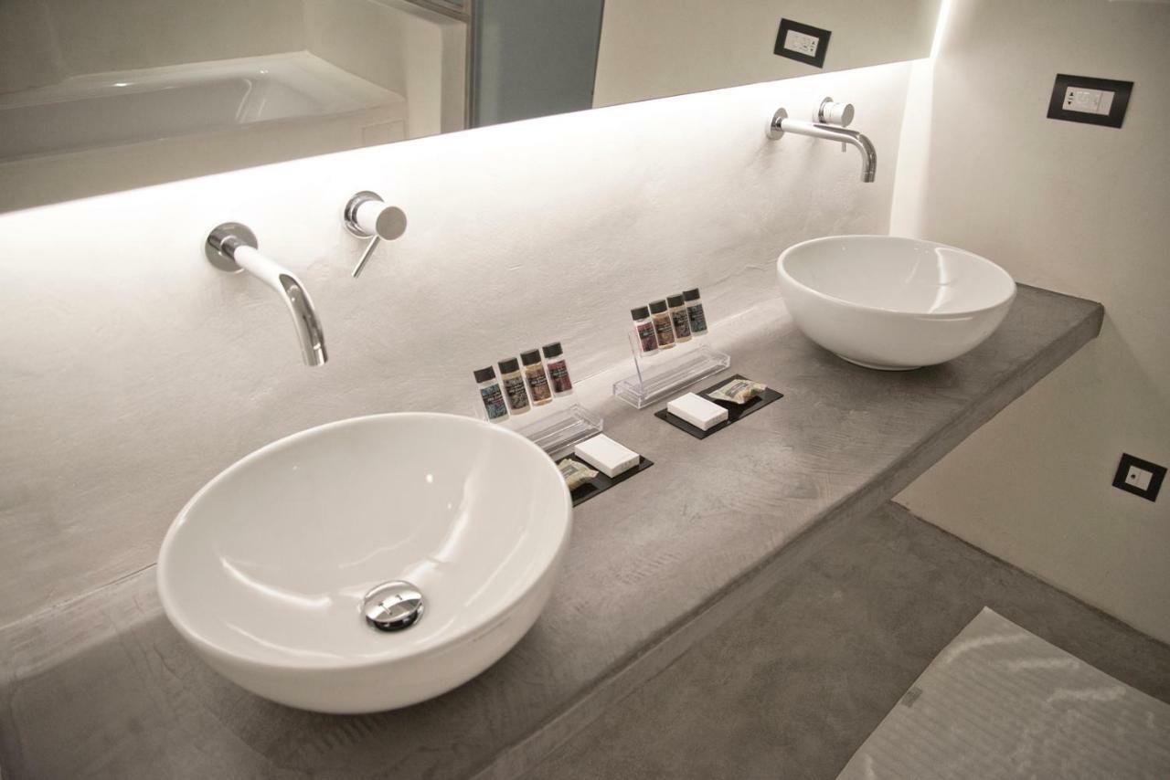 Alluvial Santorini *